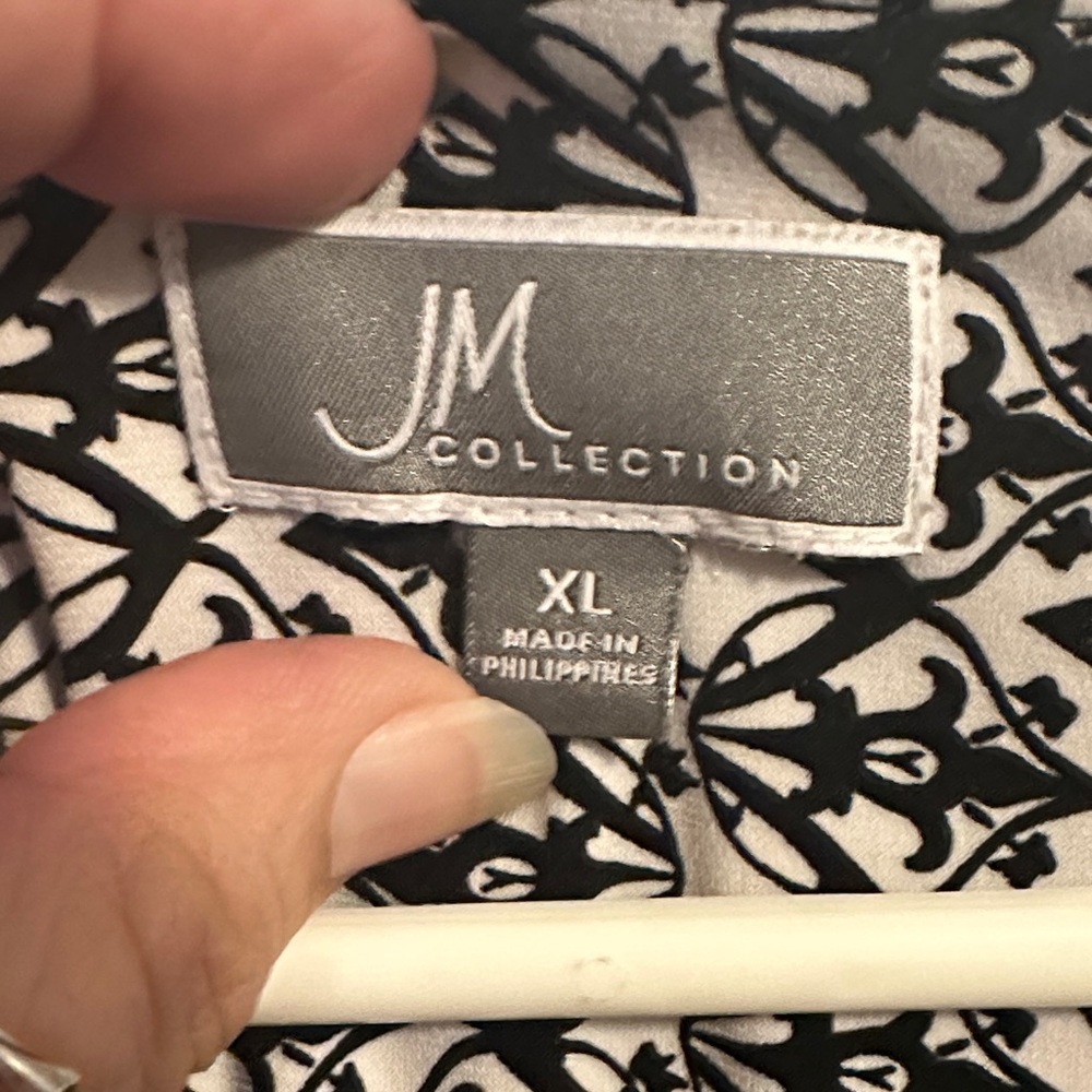 JM Collection Black and Cream Floral Blouse - Picture 2 of 5